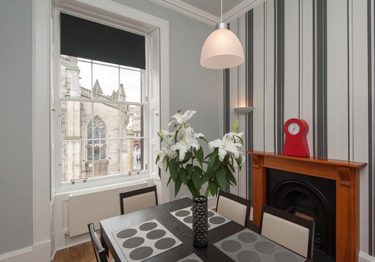 Parliament Sq Apt 12 Royal Mile Apartamento Edimburgo Exterior foto